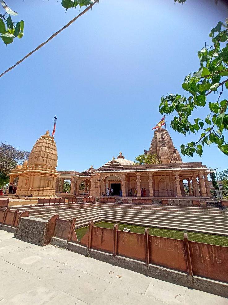 Somnath Mandir – view 3